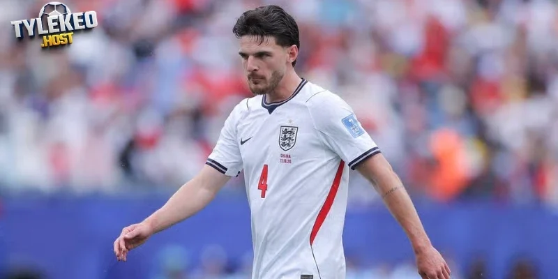 Declan Rice bỏ lỡ buổi tập trước cuộc đối đầu với Na Uy