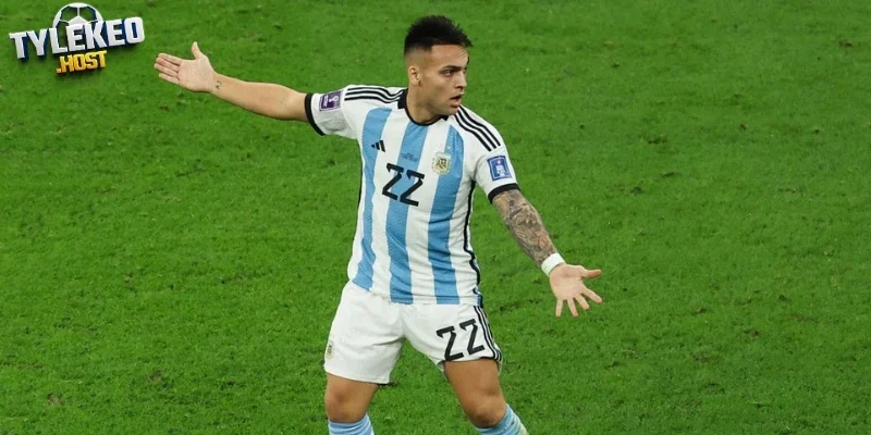 Tiền đạo Lautaro Martinez đưa ra đánh giá về tuyển Anh sau trận bán kết