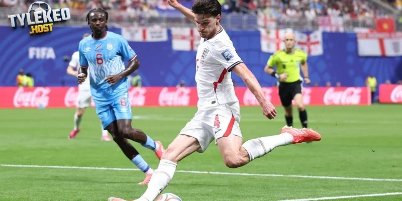 Tuyển Anh tìm lời giải cho vị trí của Declan Rice